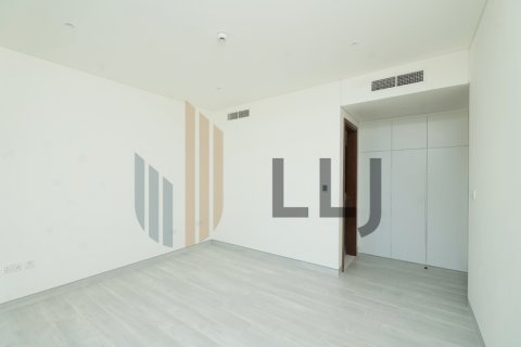 Vilë në Abu Dhabi, Emiratet e Bashkuara Arabe 4 dhoma gjumi, 460 m2. № 566453 - Foto 10