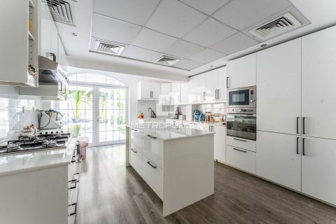 Vilë në Dubai Land, Emiratet e Bashkuara Arabe 3 dhoma gjumi, 538 m2. № 592938 - Foto 9