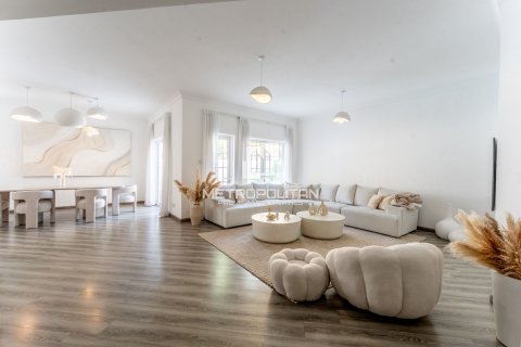 Vilë në Dubai Land, Emiratet e Bashkuara Arabe 3 dhoma gjumi, 538 m2. № 592938 - Foto 3