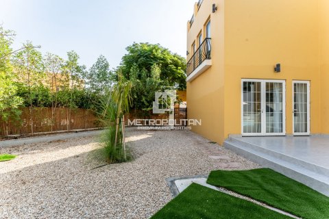Vilë në Dubai Land, Emiratet e Bashkuara Arabe 3 dhoma gjumi, 538 m2. № 592938 - Foto 30