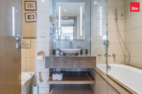 Apartemen di Business Bay, Dubai, UEA 3 kamar tidur, 162.3 m2 nomor 589384 - foto 13