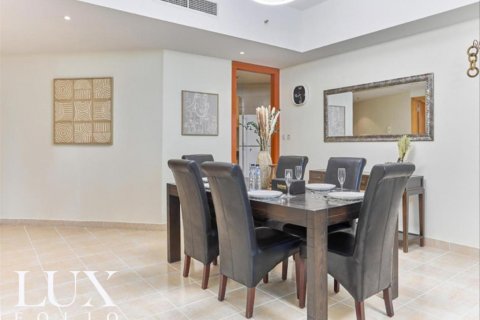 Apartment in Dubai Marina, Dubai, UAE 3 bedrooms, 184 sq.m. № 627992 - photo 4