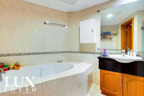Apartment in Dubai Marina, Dubai, UAE 3 bedrooms, 184 sq.m. № 627992 - photo 9