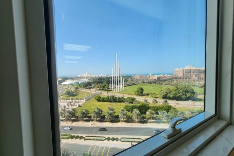Üürile anda korter asukohaga Al Khalidiya, Abu Dhabi, AÜE: 2 magamistoaga, 102 m² Nr 572789 - pilt 16