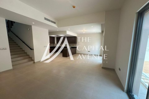 Townhouse in Khalifa City, Abu Dhabi, UAE 2 bedrooms, 123 sq.m. № 605013 - photo 7