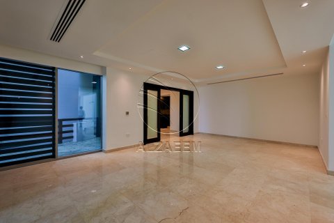 Vila v Al Maqtaa, Abu Dhabi, SAE 5 ložnice, 1217 m² Č.: 616064 - fotografie 8