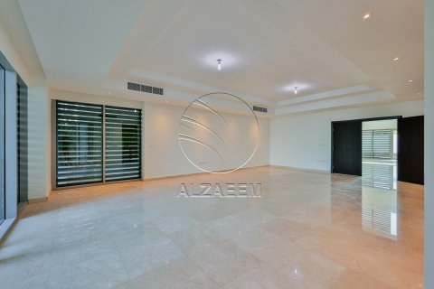 Vila v Al Maqtaa, Abu Dhabi, SAE 5 ložnice, 1217 m² Č.: 616064 - fotografie 24