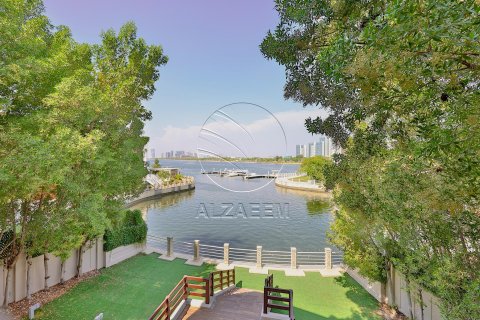 Vila v Al Maqtaa, Abu Dhabi, SAE 5 ložnice, 1217 m² Č.: 616064 - fotografie 2