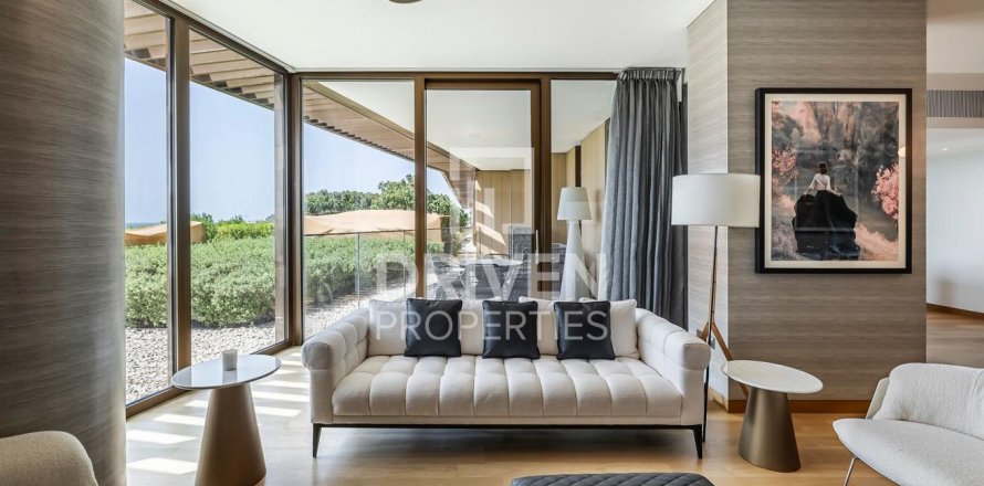 Korter asukohaga Jumeirah, Dubai, AÜE: 3 magamistoaga, 244 m² Nr 601045