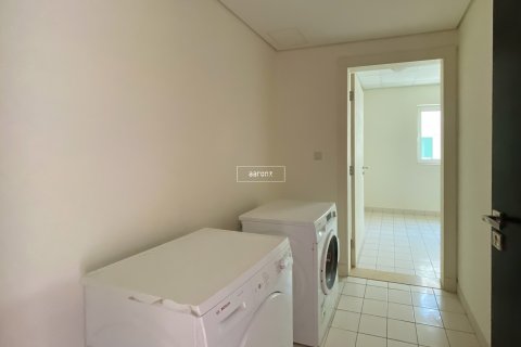 Villa te huur in Al Furjan, Dubai, VAE 4 slaapkamers, 600 vr.m., nr 625139 - foto 10