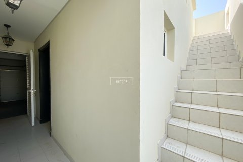 Villa te huur in Al Furjan, Dubai, VAE 4 slaapkamers, 600 vr.m., nr 625139 - foto 11