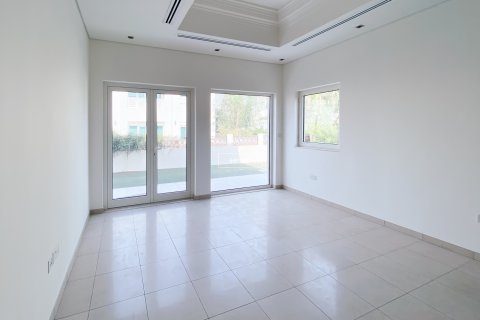 Villa te huur in Al Furjan, Dubai, VAE 4 slaapkamers, 600 vr.m., nr 625139 - foto 7
