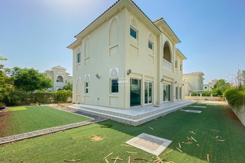 Villa te huur in Al Furjan, Dubai, VAE 4 slaapkamers, 600 vr.m., nr 625139 - foto 1