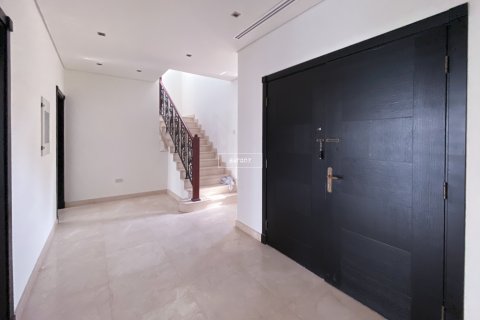 Villa te huur in Al Furjan, Dubai, VAE 4 slaapkamers, 600 vr.m., nr 625139 - foto 9