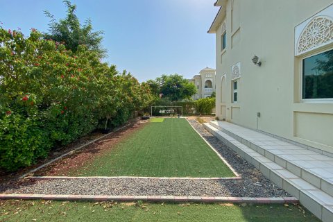 Villa te huur in Al Furjan, Dubai, VAE 4 slaapkamers, 600 vr.m., nr 625139 - foto 25
