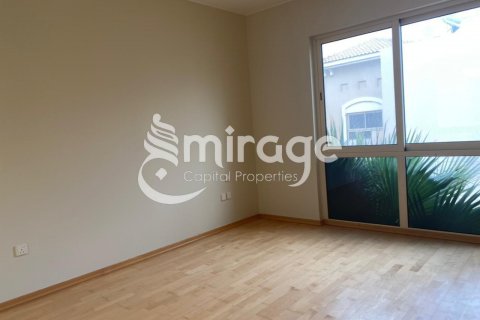 Villetta a schiera in vendita a Al Raha Gardens, Abu Dhabi, EAU 4 camere da letto, 239.4 mq. № 597359 - foto 7