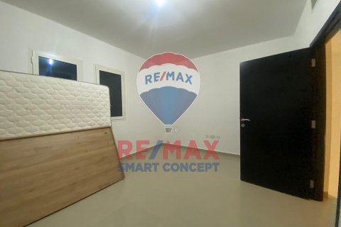 Villa in Al Reef, Abu Dhabi, UAE 2 bedrooms, 169.8 sq.m. № 567194 - photo 5