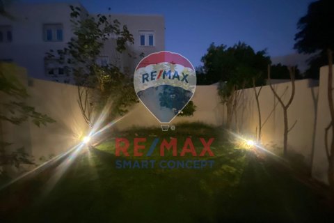 Villa in Al Reef, Abu Dhabi, UAE 2 bedrooms, 169.8 sq.m. № 567194 - photo 9