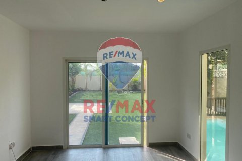 Vilë në Al Reef, Abu Dhabi, Emiratet e Bashkuara Arabe 5 dhoma gjumi, 273.4 m2. № 567193 - Foto 5