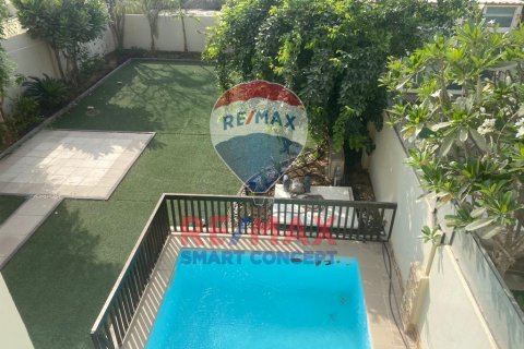 Vilë në Al Reef, Abu Dhabi, Emiratet e Bashkuara Arabe 5 dhoma gjumi, 273.4 m2. № 567193 - Foto 19
