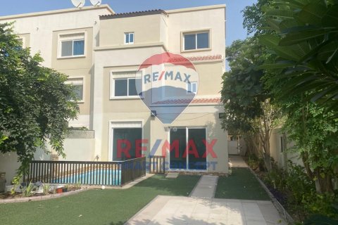 Vilë në Al Reef, Abu Dhabi, Emiratet e Bashkuara Arabe 5 dhoma gjumi, 273.4 m2. № 567193 - Foto 3