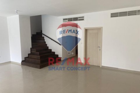 Vilë në Al Reef, Abu Dhabi, Emiratet e Bashkuara Arabe 5 dhoma gjumi, 273.4 m2. № 567193 - Foto 7