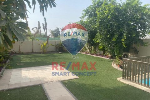 Vilë në Al Reef, Abu Dhabi, Emiratet e Bashkuara Arabe 5 dhoma gjumi, 273.4 m2. № 567193 - Foto 2