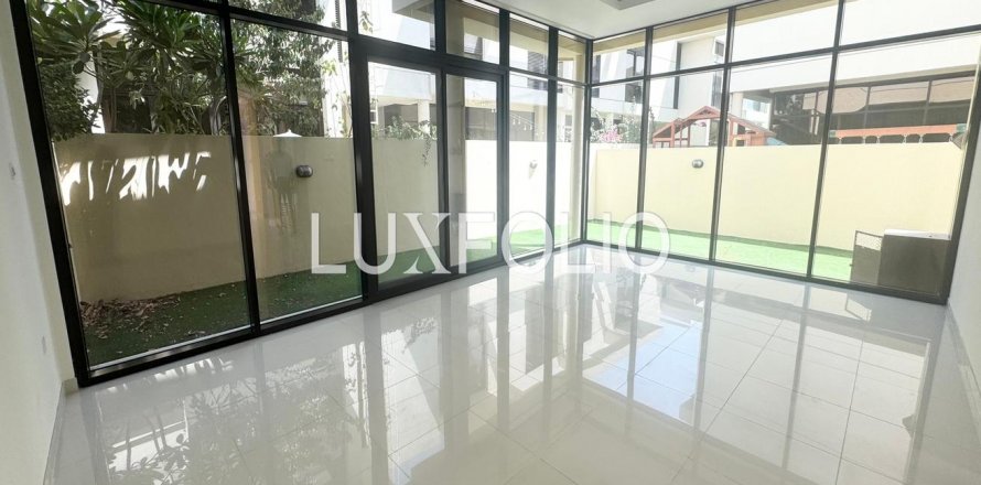 Vilë në DAMAC Hills (Akoya by DAMAC), Dubai, Emiratet e Bashkuara Arabe 3 dhoma gjumi, 253 m2. № 628210