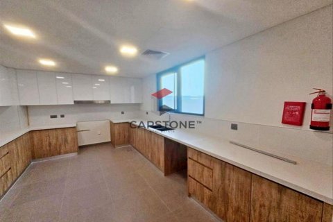 Vila na Yas Island, Abu Dhabi, UAE 5 spavaćih soba, 384 m2 Br. 604586 - fotografija 12
