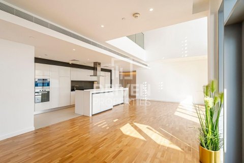 Townhouse in Bluewaters, Dubai, UAE 4 bedrooms, 640 sq.m. № 601833 - photo 3