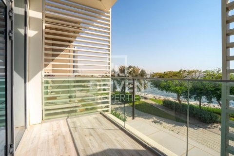 Townhouse in Bluewaters, Dubai, UAE 4 bedrooms, 640 sq.m. № 601833 - photo 13