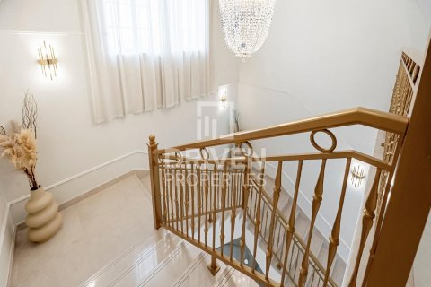 Vila v Nadd Al Sheba, Dubai, SAE 5 ložnice, 3400 m² Č.: 603650 - fotografie 11