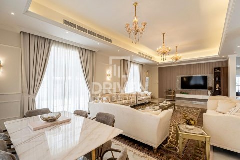 Vila v Nadd Al Sheba, Dubai, SAE 5 ložnice, 3400 m² Č.: 603650 - fotografie 4