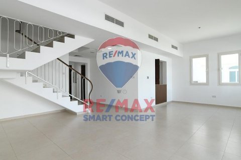 Müüa ridamaja asukohaga Al Ghadeer, Abu Dhabi, AÜE: 3 magamistoaga, 307.1 m² Nr 573012 - pilt 1