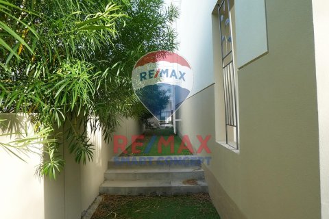 Townhouse in Al Ghadeer, Abu Dhabi, UAE 3 bedrooms, 307.2 sq.m. № 573014 - photo 3