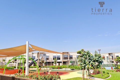 Shtëpi në qytet në Dubai Land, Dubai, Emiratet e Bashkuara Arabe 3 dhoma gjumi, 184.7 m2. № 573007 - Foto 20