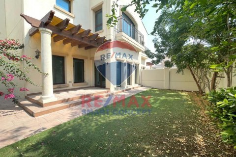 Vila v Al Salam Street, Abu Dhabi, SAE 3 ložnice, 209 m² Č.: 580216 - fotografie 1