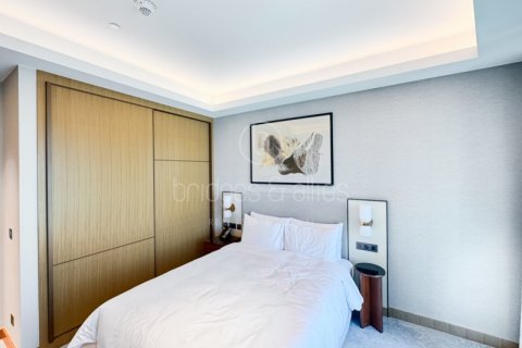 Apartment til leje i Downtown Dubai (Downtown Burj Dubai), Dubai, UAE 3 soveværelser, 146.4 kvm № 629747 - foto 14