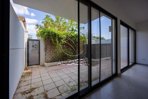 Māja Al Salam Street, Abu Dhabijā, AAE 5 istabas, 244 m2 Nr. 616051 - attēls 4