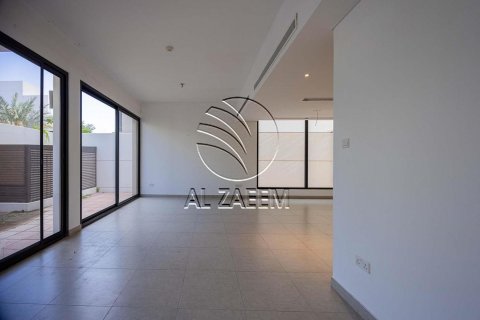 Māja Al Salam Street, Abu Dhabijā, AAE 5 istabas, 244 m2 Nr. 616051 - attēls 10