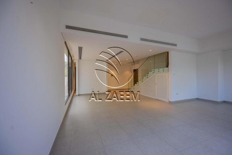 Māja Al Salam Street, Abu Dhabijā, AAE 5 istabas, 244 m2 Nr. 616051 - attēls 7