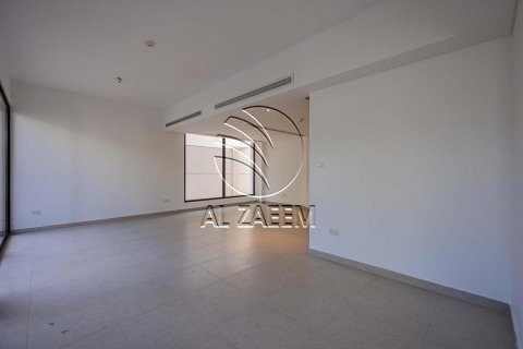 Māja Al Salam Street, Abu Dhabijā, AAE 5 istabas, 244 m2 Nr. 616051 - attēls 9