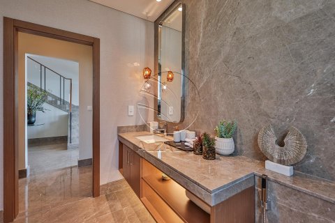 Vila v Abu Dhabi, SAE 5 ložnice, 499 m² Č.: 616047 - fotografie 6