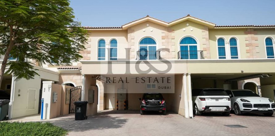 Ridamaja asukohaga Motor City, Dubai, AÜE: 3 magamistoaga, 307 m² Nr 628544