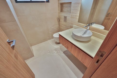 Vila na Yas Island, Abu Dhabi, SAE 5 ložnice, 525 m² Č.: 615611 - fotografie 17