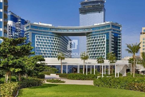 Appartamento in vendita a Palm Jumeirah, Dubai, EAU 33 mq. № 542652 - foto 1