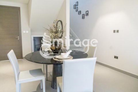 Vila na Yas Island, Abu Dhabi, SAE 4 ložnice, 209.5 m² Č.: 550679 - fotografie 4