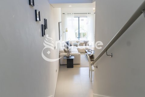 Vila na Yas Island, Abu Dhabi, SAE 4 ložnice, 209.5 m² Č.: 550679 - fotografie 5