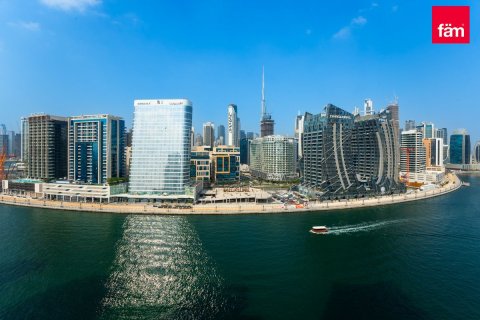 Huoneisto Business Bay, Dubai, Arabiemiraatit 2 makuuhuonetta, 133.1 m2 № 532586 - kuva 1