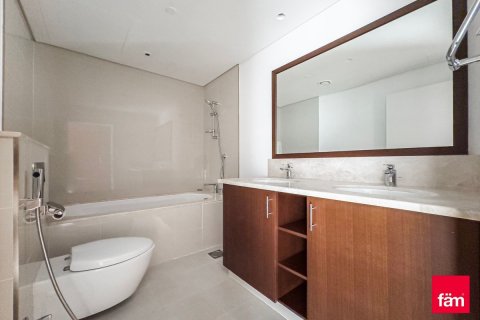 Apartmen di Downtown Dubai (Downtown Burj Dubai), UAE 2 bilik tidur, 204.8 meter persegi № 432609 - foto 18